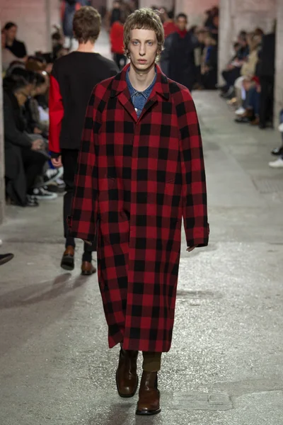 Look 43